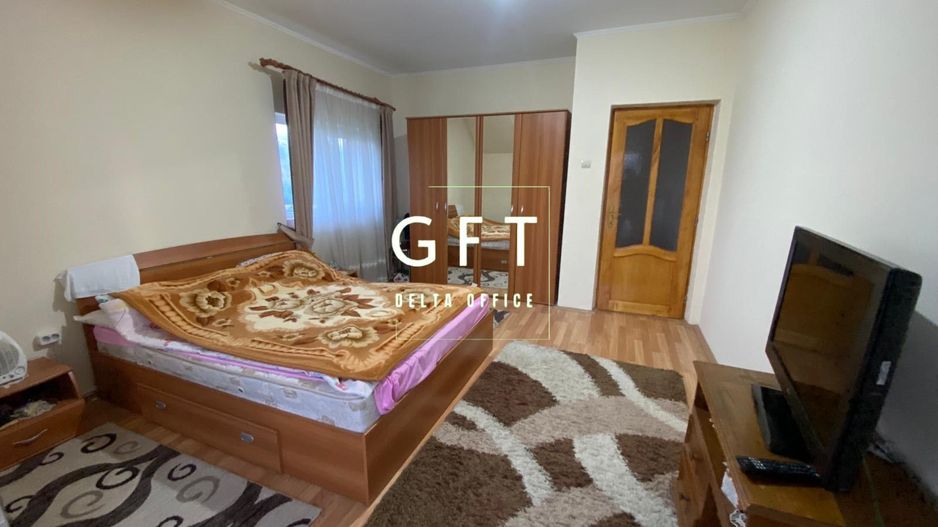 Casa 5 camere 230 mp-terasa-teren 1500 mp-garaj-atelier-Livezile - Poză 3