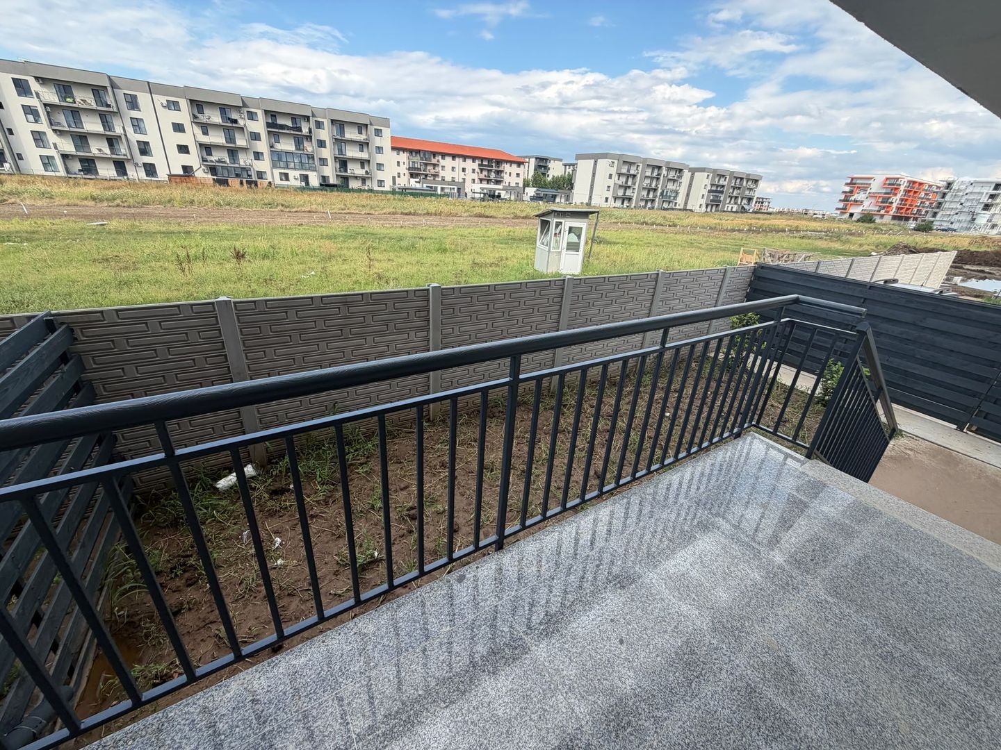 AP. 3 CAMERE - GRADINA PROPRIE 50MP, BLOC FINALIZAT, PARCARE, COMS 0% - Poză 2