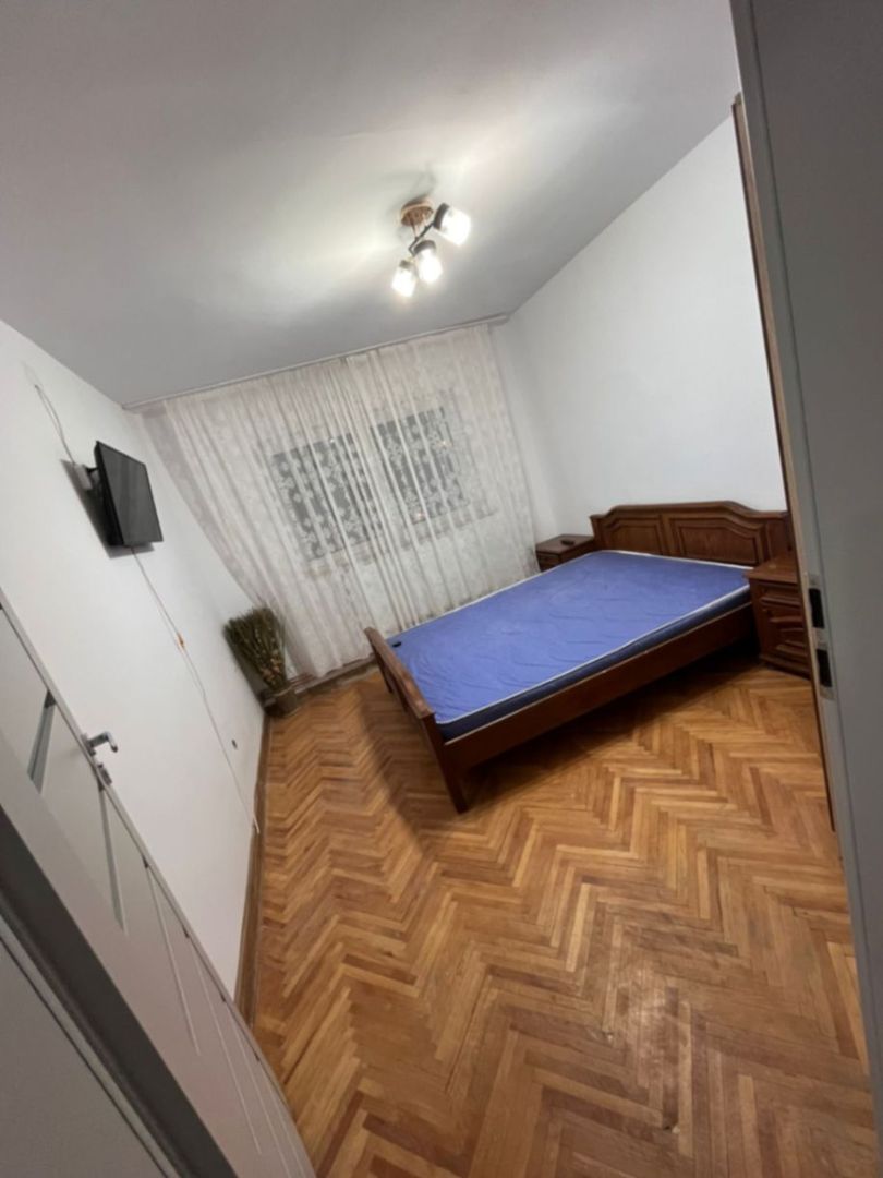 Apartament 2 camere de inchiriat, zona Cetate - Poză 4