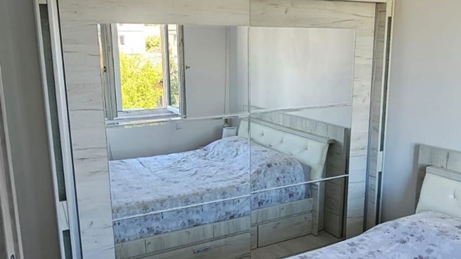 vand apartament 2 camere ,zona centrala - Poză 3