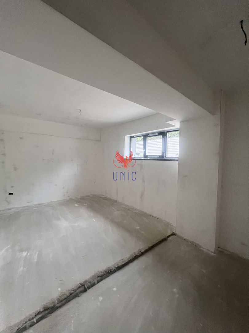 apartament bliateral, decomandat, zona centrala - Poză 13