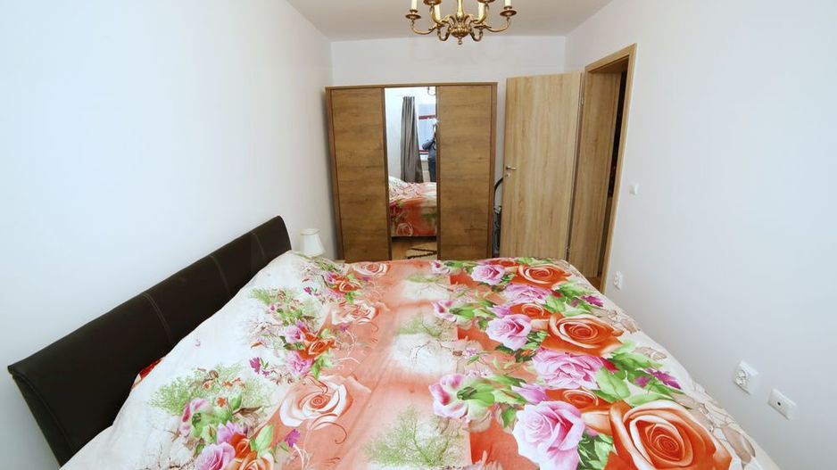Apartament modern 2 camere balcon si parcare privata Cartier Magnolia - Poză 3