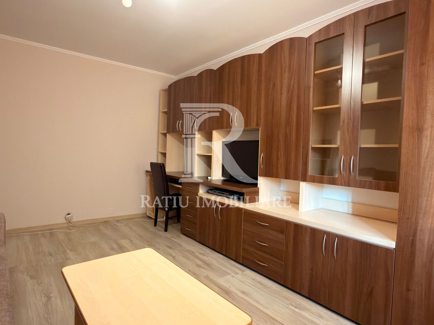Apartament 2 camere modern | Aproape de Liceul Pedagogic și Prima Shop - Poză 4
