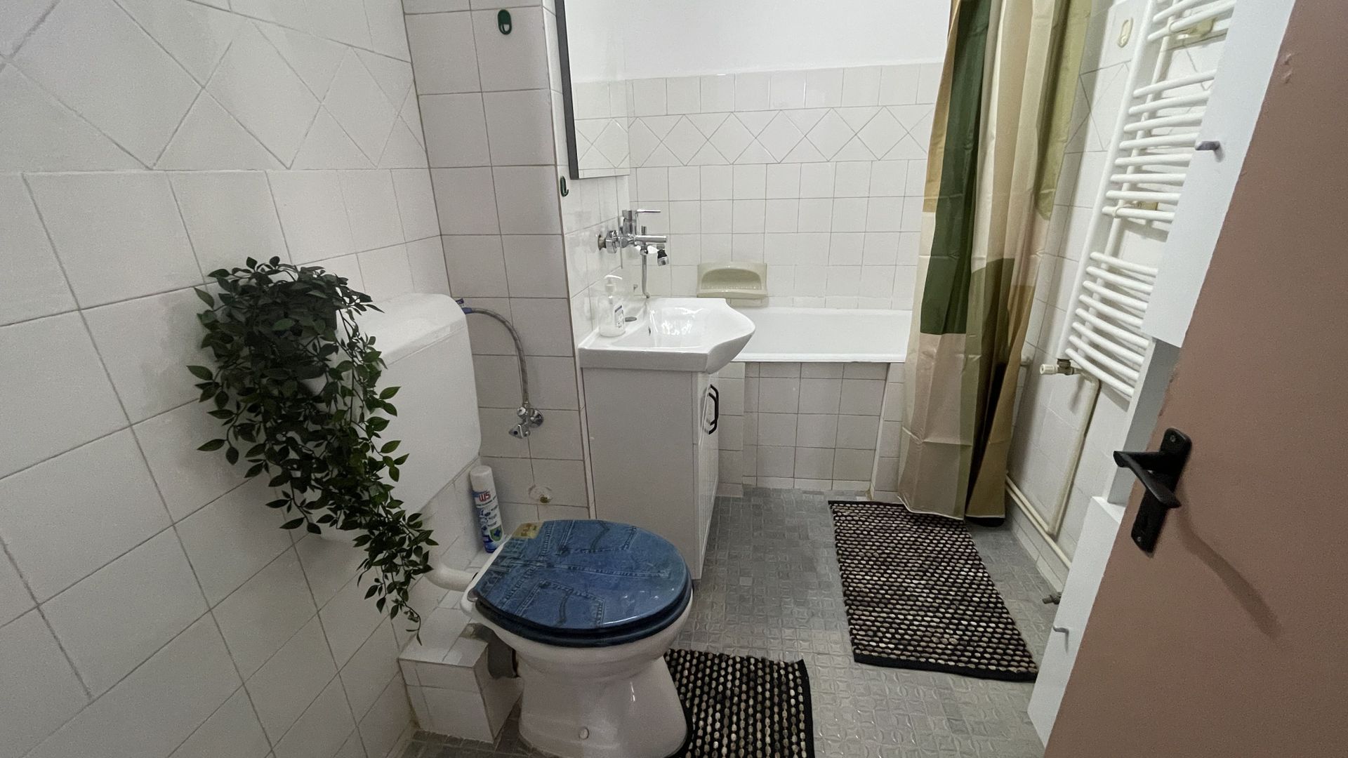 Apartament 2 camere la etajul 1 -zona Bucovina - Poză 21