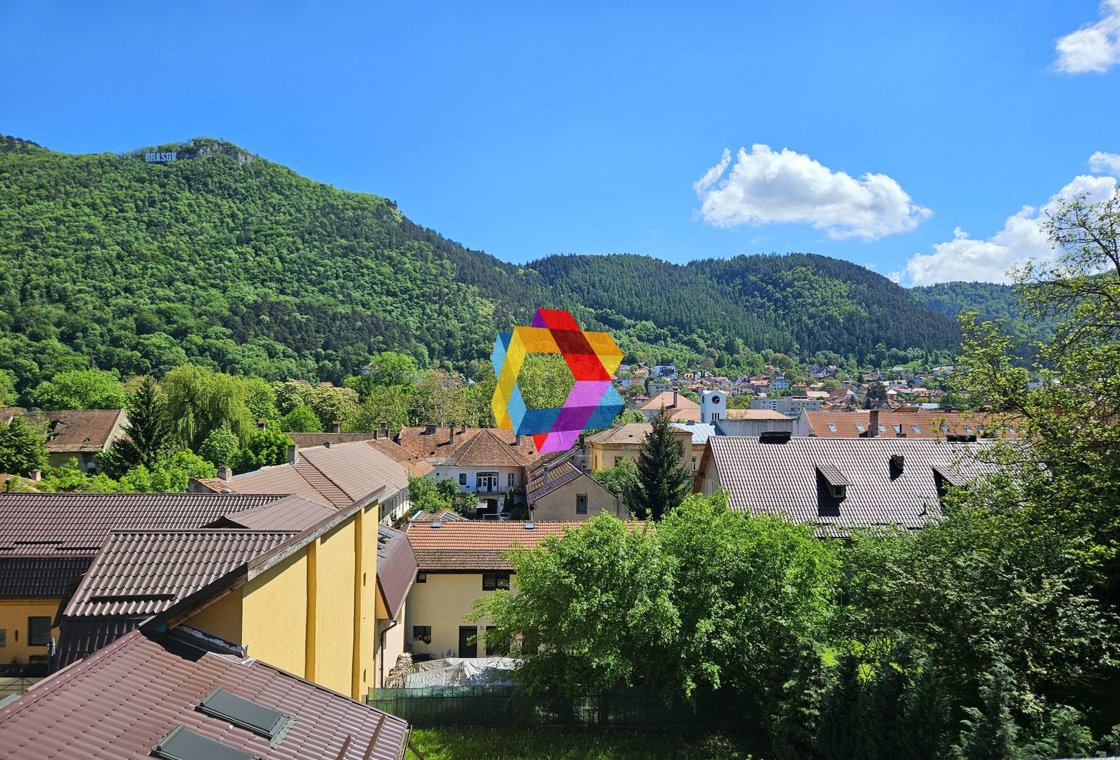 Casa deosebita 6 camere de vânzare, Central, Brașov,  210 mp, Plus-imo.ro - Poză 1