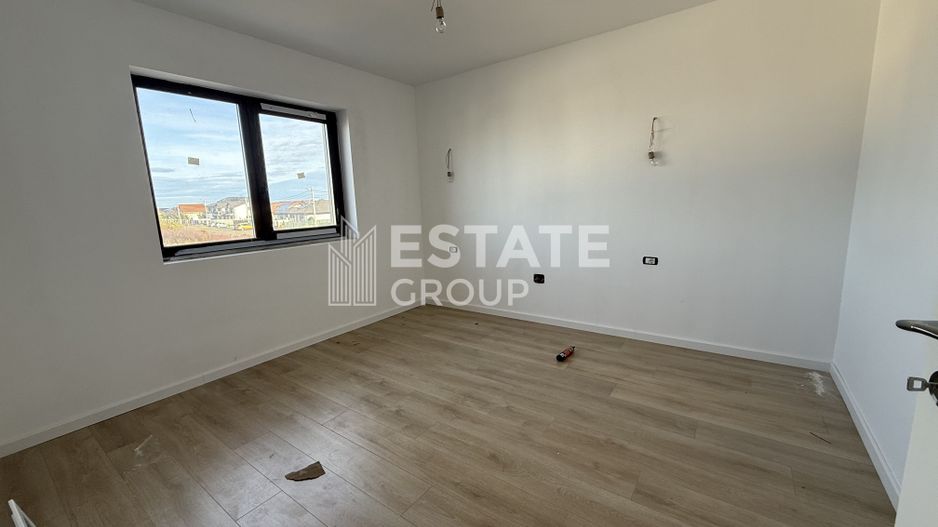 Duplex cu 3 camere despartit prin camera tehnica in Mosnita Noua - Poză 5