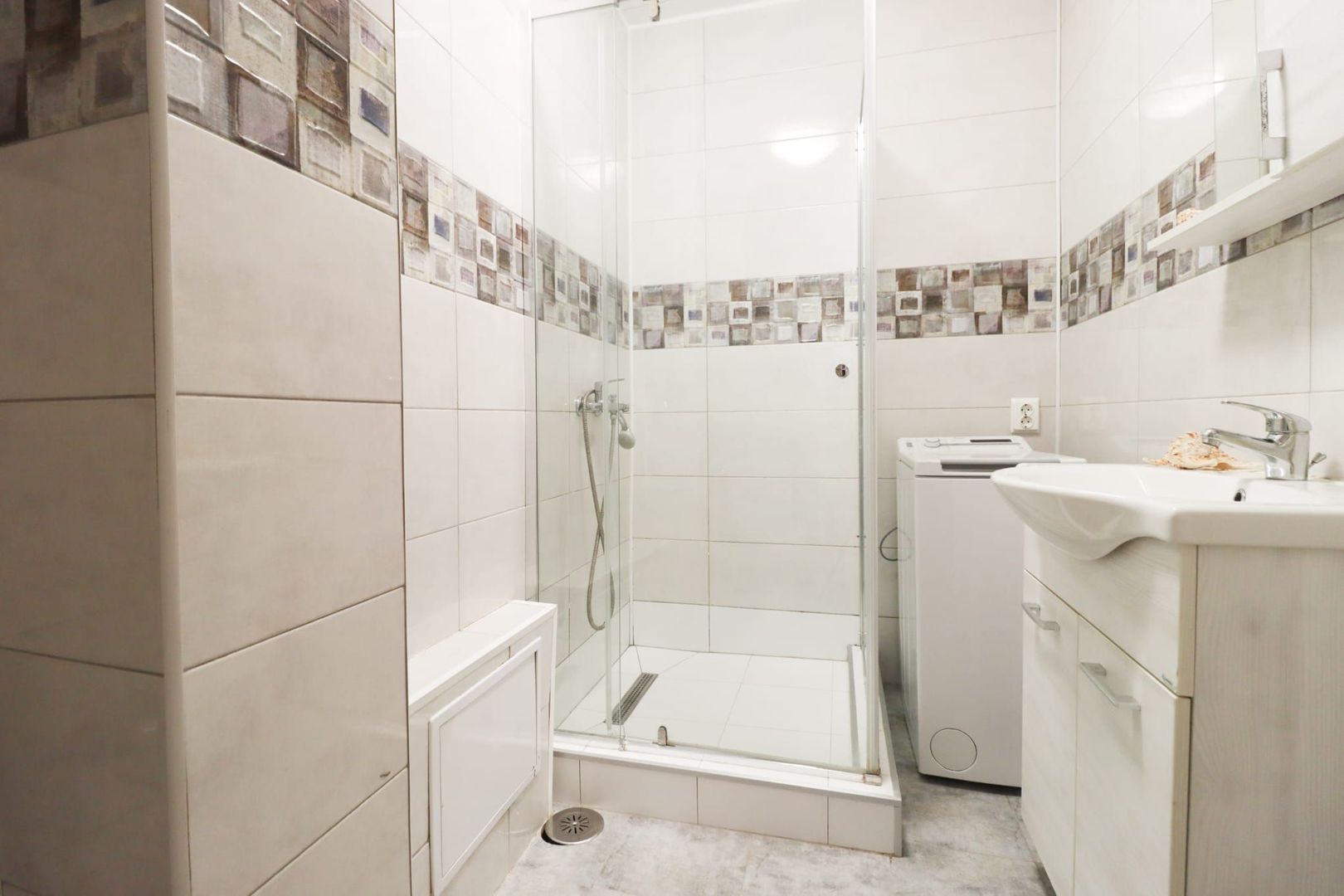 OBOR-PASAJ, STRADAL, BLOC REABILITAT, LIBER - Poză 25