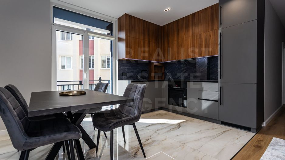 Chirie, apartament, 2 camere, str. Petru Movilă, sectorul Centru - Poză 1