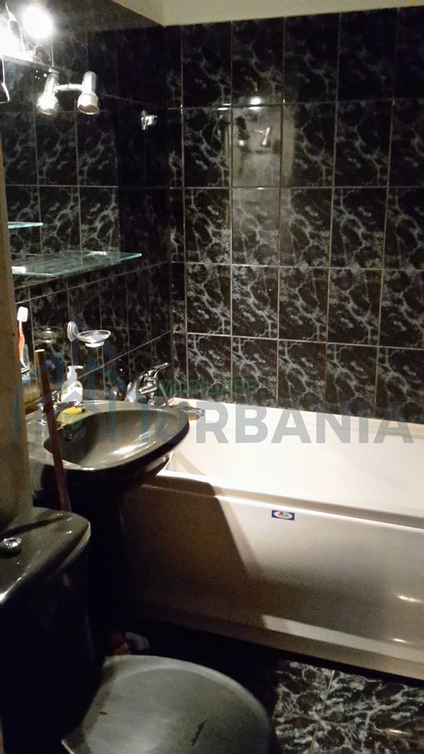 De vanzare apartament 2 camere decomandat, Tatarasi, etaj intermediar - Poză 2