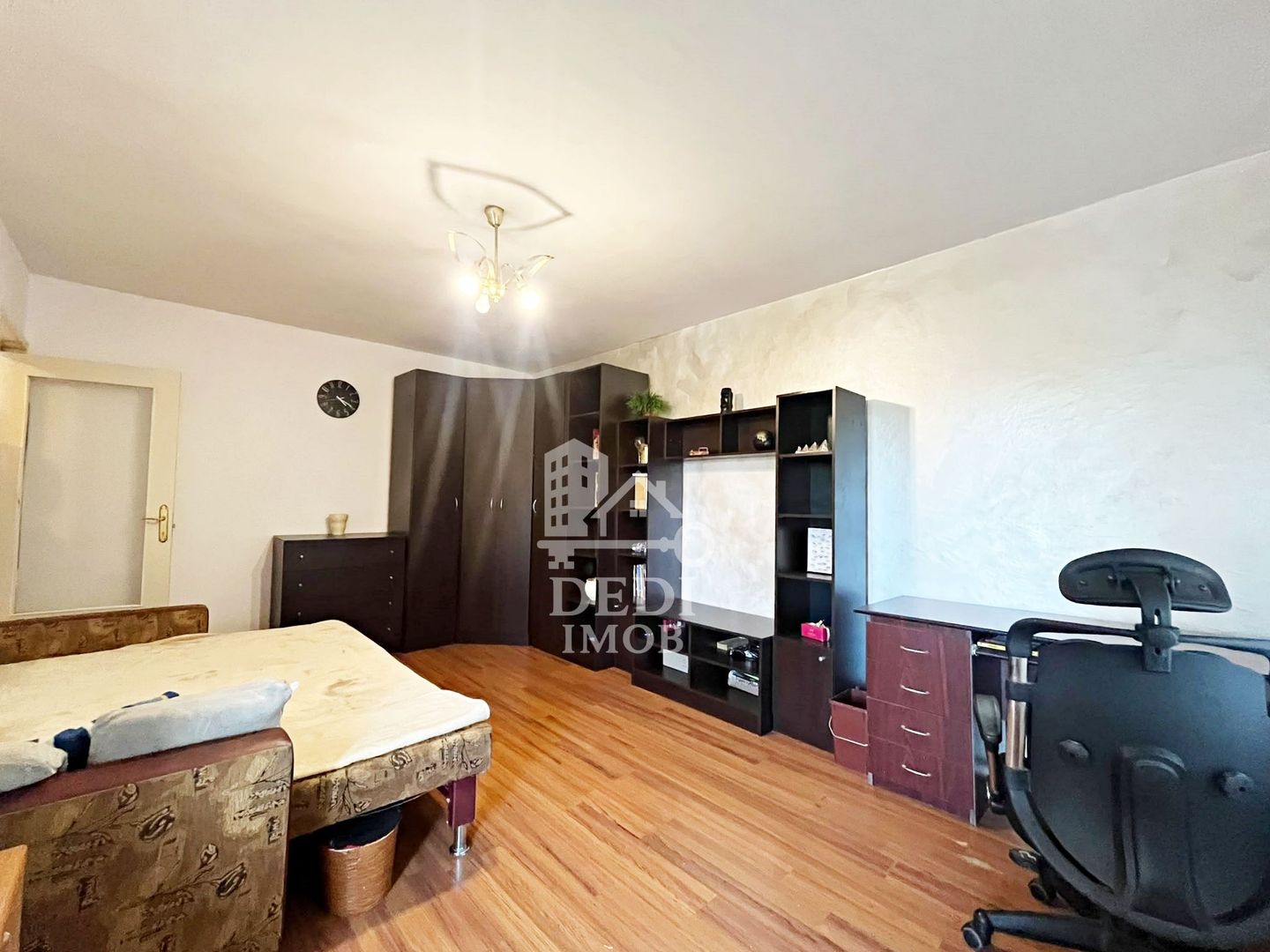 Apartament 2 camere de vanzare in zona Decebal, Oradea - Poză 2