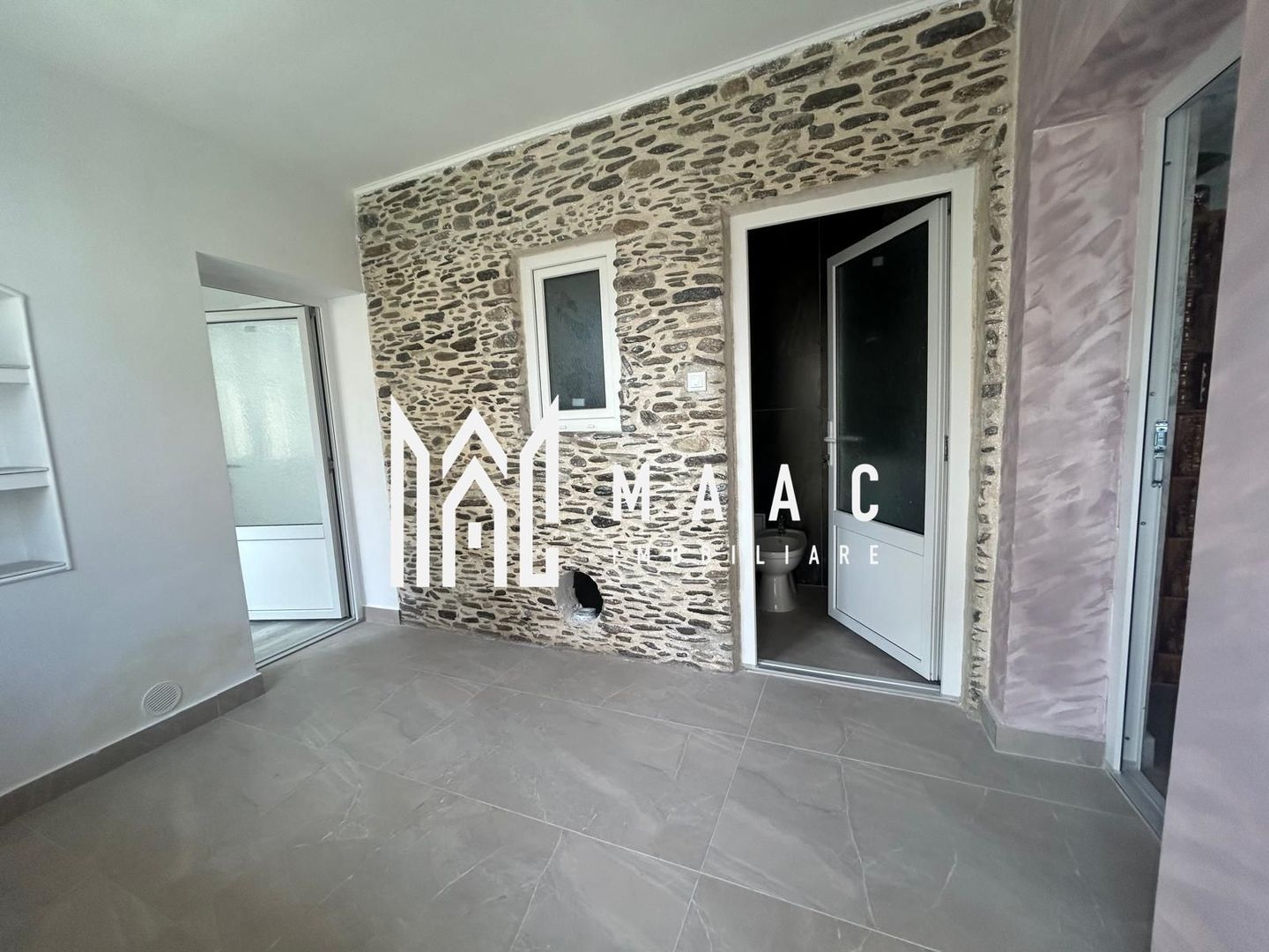 Casa Individuala I 2 Camere I Garaj I Central I Saliste - Poză 10