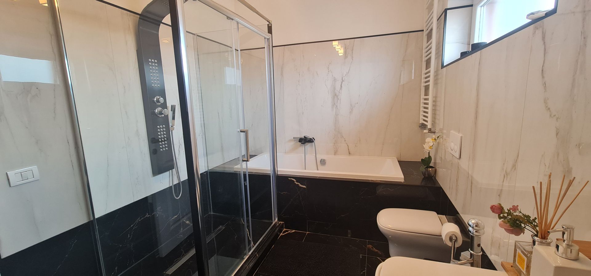 Casa 4 camere complex rezidential intrare Tarlungeni Brasov - Poză 6