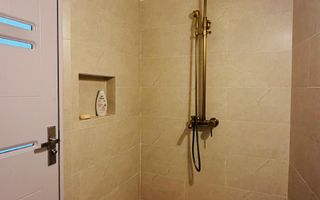 Apartament în casă, acces separat,  ultracentral, lângă Primări, Galat - Poză 6