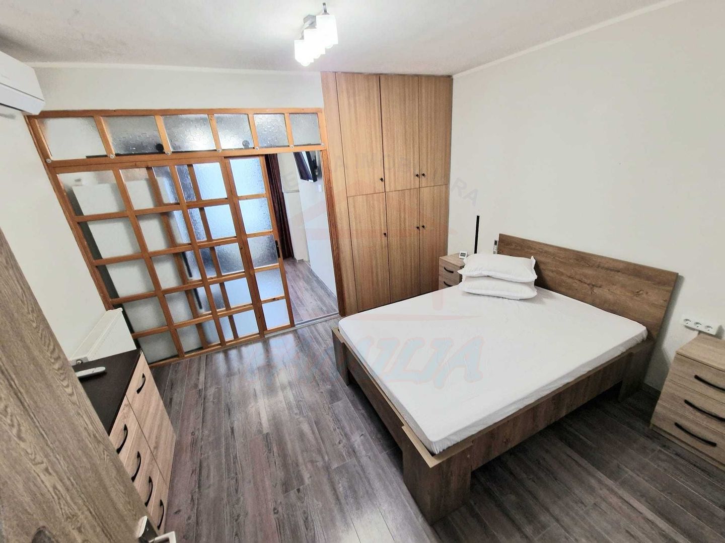 Inchiriere apartament cu o camera, Mazepa 2, 35 mp, 300 EURO/Luna - Poză 1