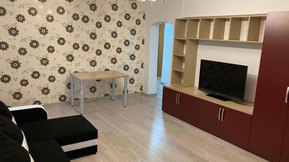 Apartament 3 camere de inchiriat,  parcare -Drmul Sarii - Poză 1