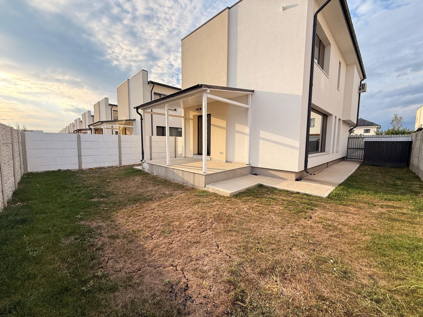 Comision 0% Vila Indivduala Aerocity Tunari - Poză 10