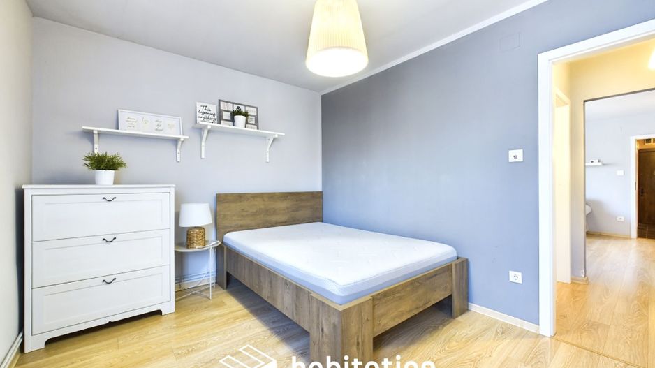 Tur virtual- 2 camere, primitor si luminos, cu garaj, in zona Centrala - Poză 11