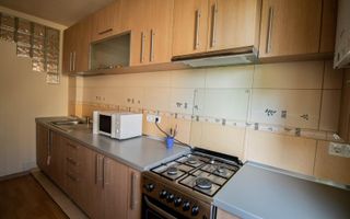 Apartament 3 camere decomandat, centrala proprie, zona UMF - Poză 8