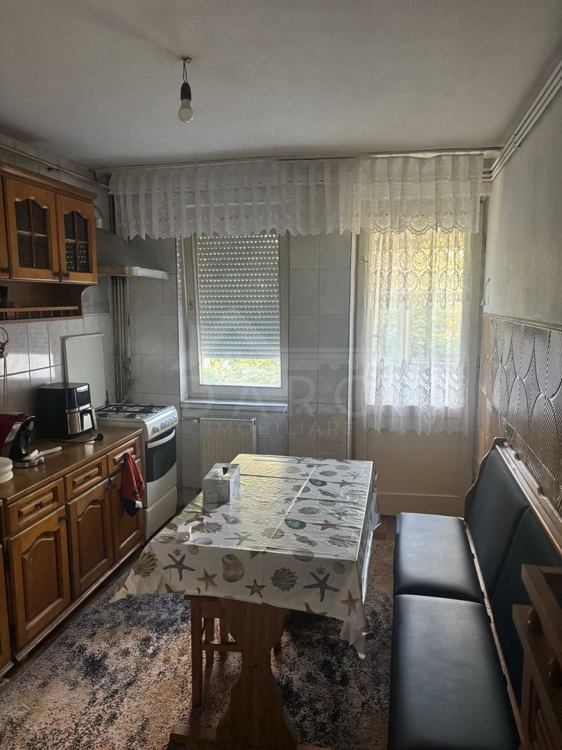 Apartament 3 Camere de Vanzare -90mp- Zona Pandurilor/ EON - Poză 2