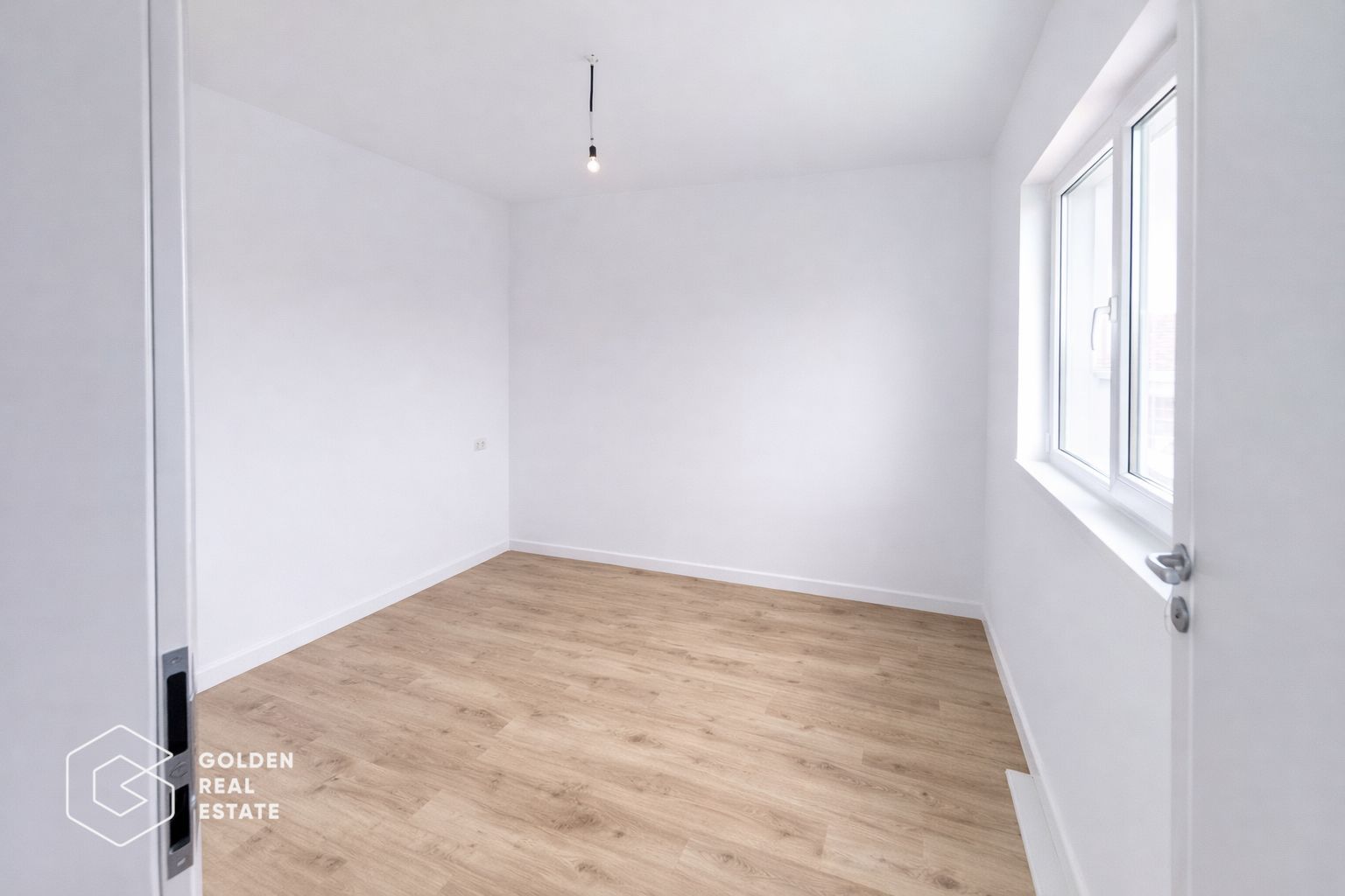 Duplex modern în Moșnița Nouă, 101 mp utili, 218 mp teren, fără pereți comuni - Poză 5