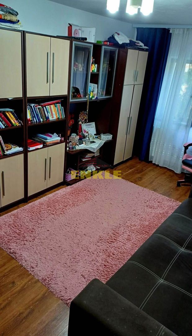 De vanzare apartament cu 2 camere, zona Bucovina. - Poză 1