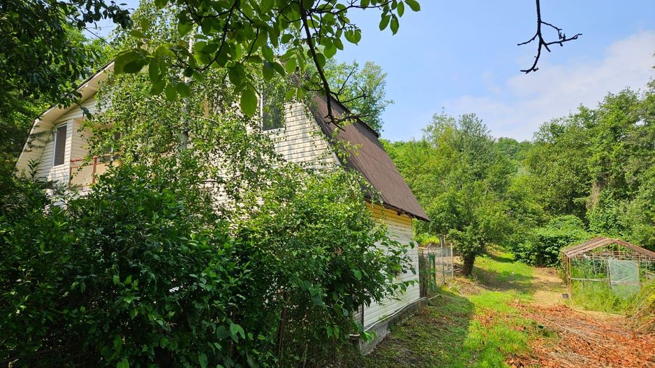 Casă de vânzare la liziera pădurii – Comuna Bogați, Argeș - Poză 12