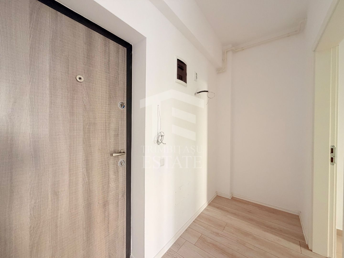 Garsoniera de Inchiriat | Militari Residence | Parter Inalt | Centrala - Poză 2