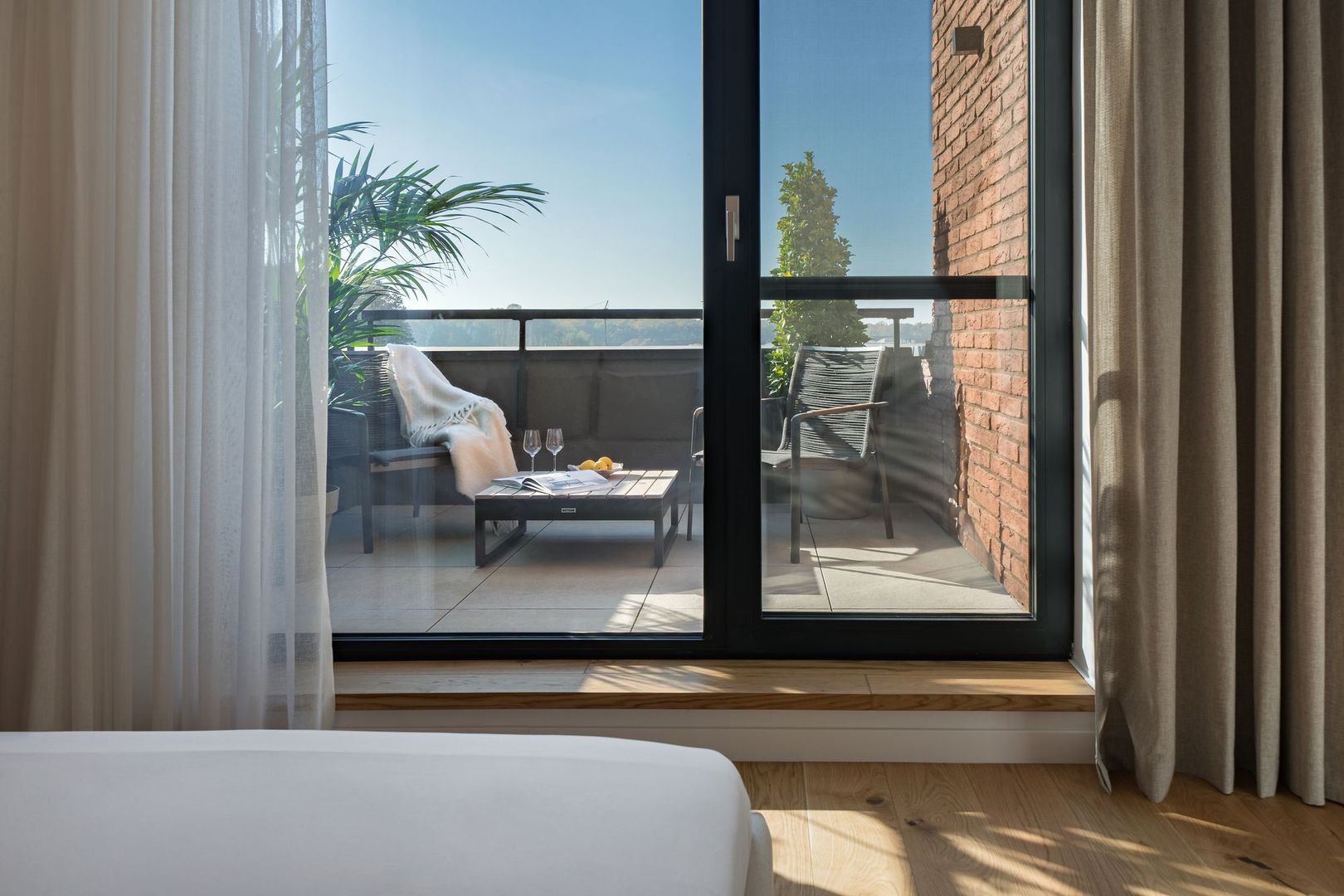 Apartament cu 4 camere mobilat in Amber Forest - Poză 17