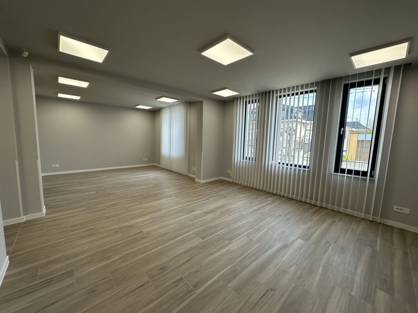 Spatiu de birouri - Poză 2