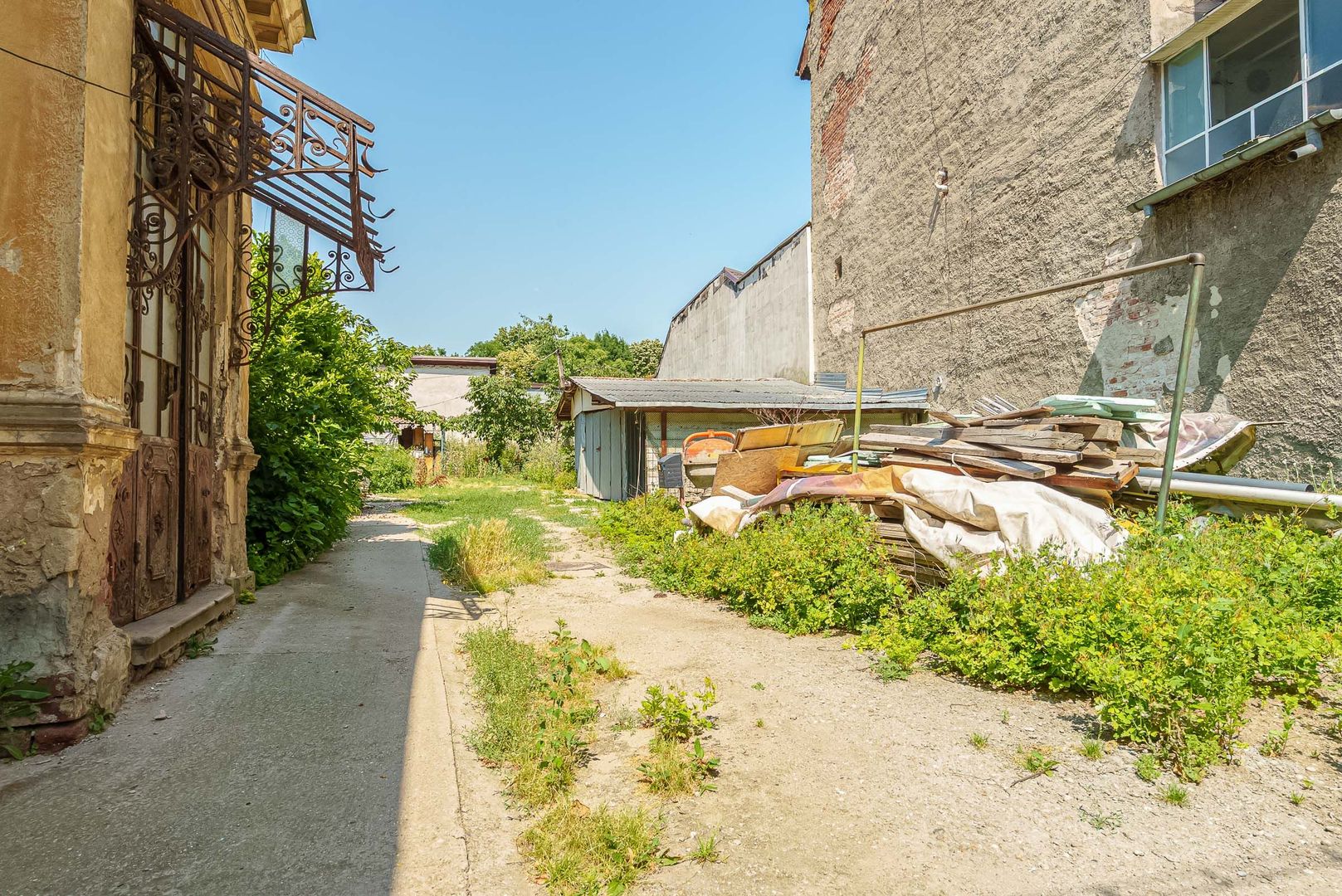 Piata Victoriei Mihalache stradal Corp Casa monument curte comuna - Poză 16