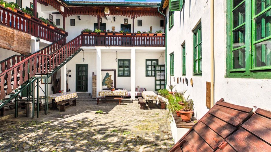 Pensiune 18 Camere cu Restaurant - Cetatea Oradea - Poză 14