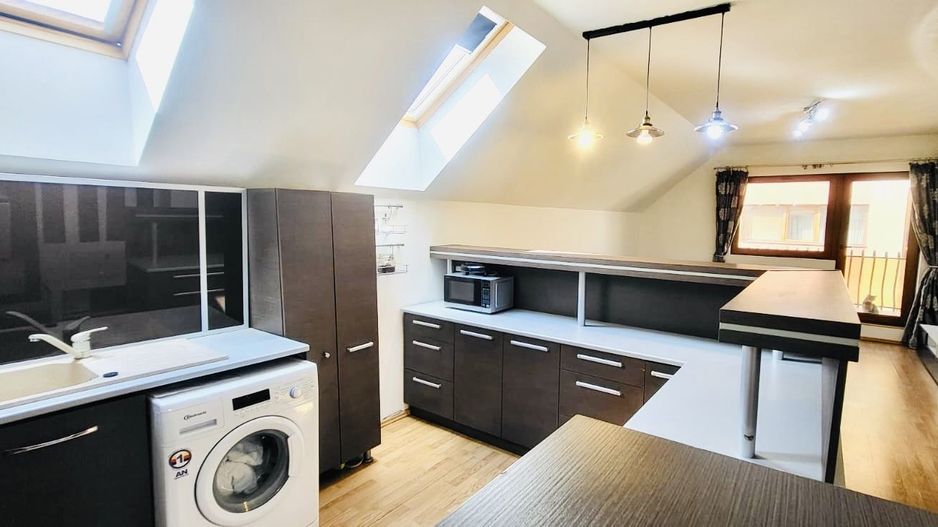 Apartament 3 camere – 66 mp utili – loc de parcare – terasă de 8 mp - Poză 1