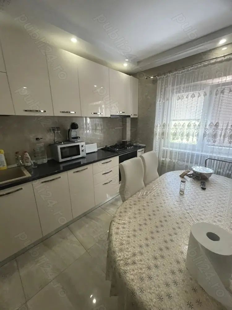 De vanzare apartament 3 camere - zona doamna Ghica - Poză 3
