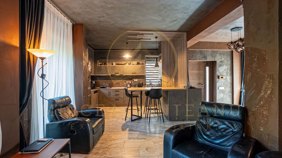 Casa P+1E de vanzare in Mamaia - Tabara Navodari - Poză 5