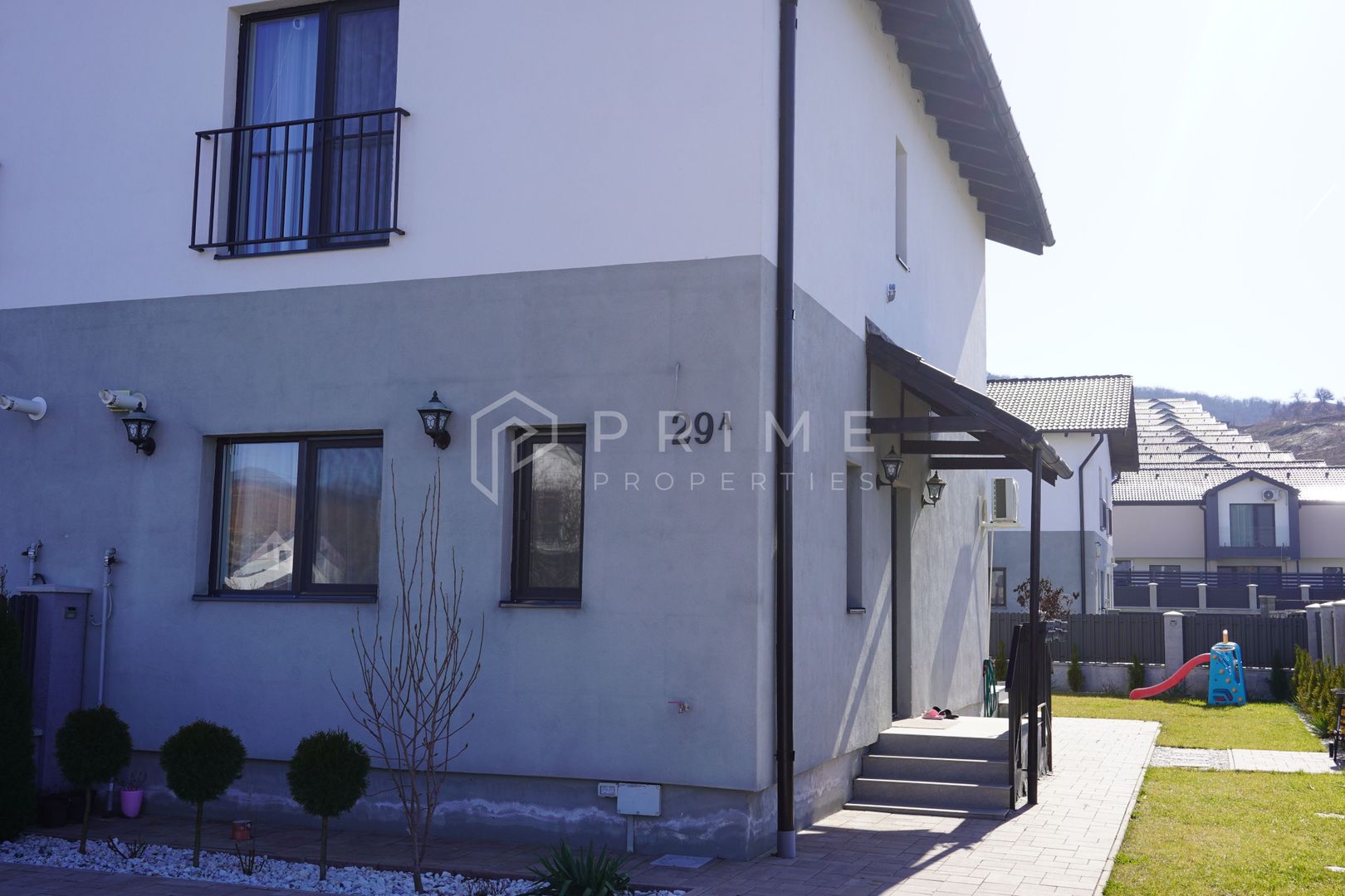 Casă tip duplex complet amenajată si mobilată - Poză 4