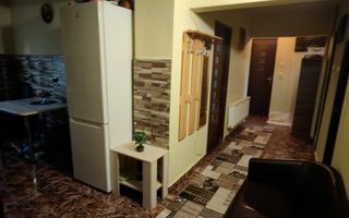 Apartament 3 camere de vânzare, 68 mp. Locație ideală pentru familie. - Poză 1