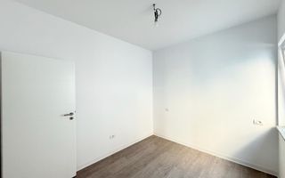 COMISION 0! Etaj 1. Decomandat. Drum asfaltat. Loc de parcare. - Poză 12