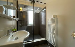 Apartament cu doua cemere in zona Centrala! - Poză 6