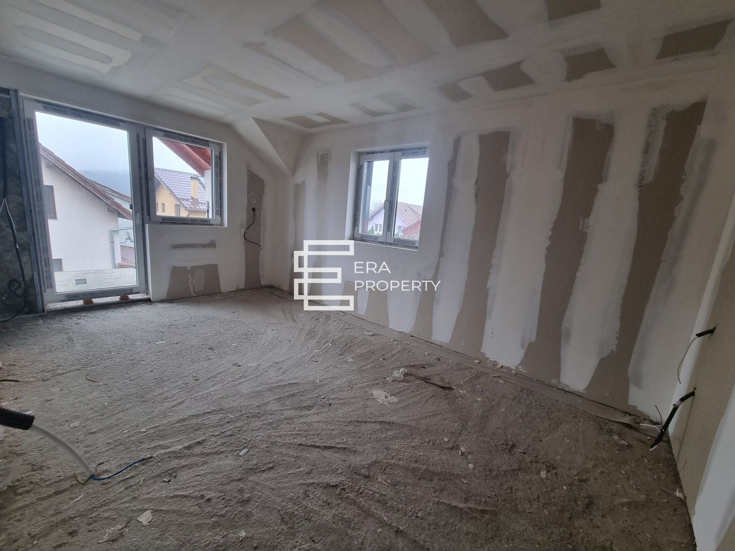 Duplex  5 camere -185 mp utili- pivnita - Selimbar - Poză 10