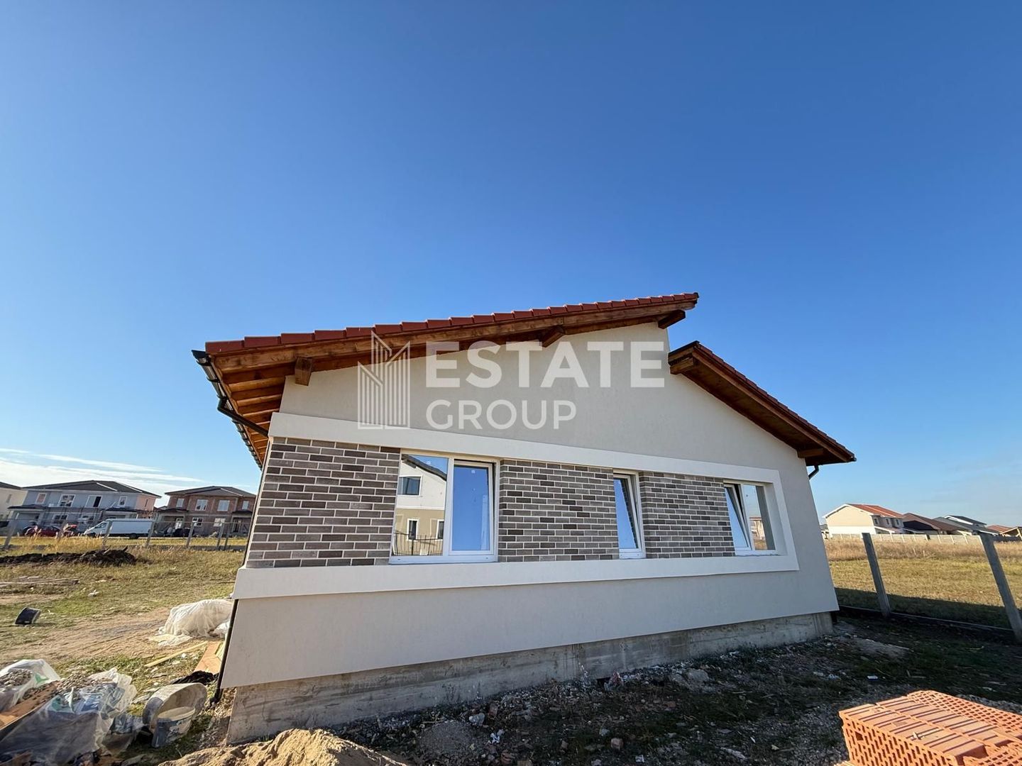 Casa individuala pe parter Mosnita Noua - Poză 4