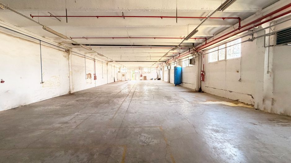 Hală industrială de închiriat în Arad – 600 mp, parcare - Poză 2