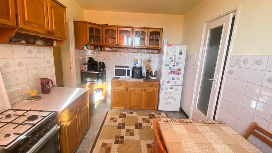 Apartament 3 camere Complex Studentesc - Poză 1