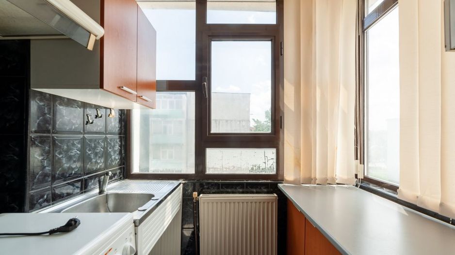 APARTAMENT DECOMANDAT - TRIVALE - ETAJ INTERMEDIAR - Poză 6