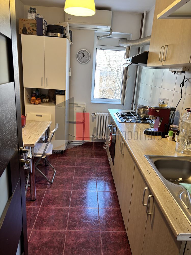 Apartament 2 camere decomandat 3 min. Metrou N. Grigorescu - Poză 7