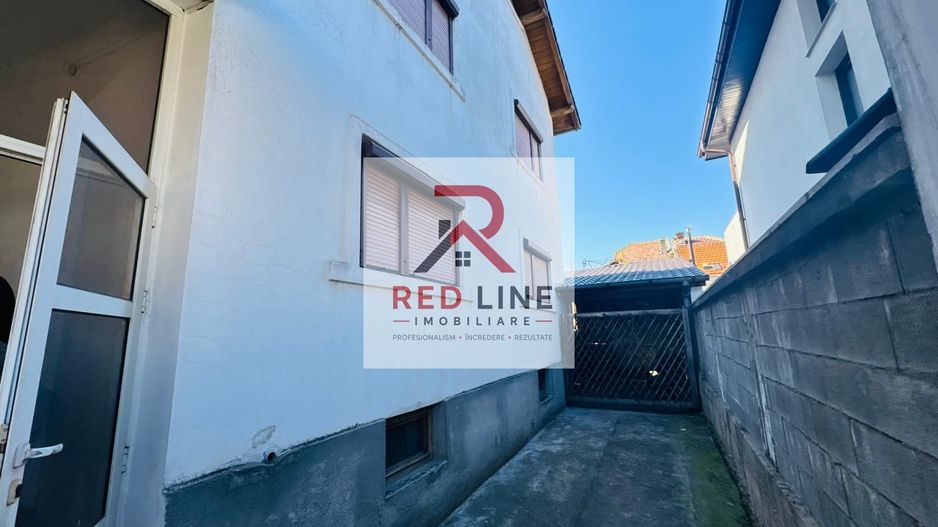 Vilă impunătoare, construcție solidă D+P+E+M, 430 mp – pretabilă pensiune - Poză 15