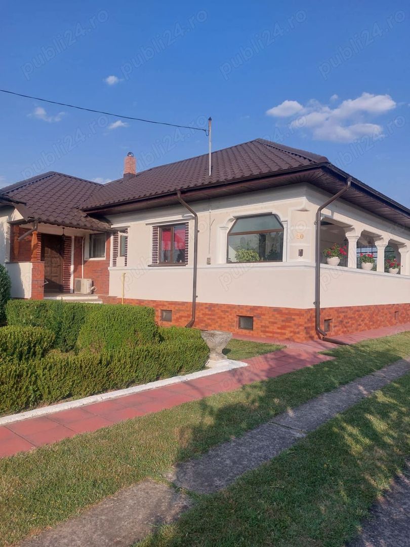 Casa la 40 km de București și la 15km de Ploiesti - Poză 1