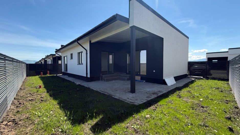 Casa/Vila cu 4 camere de vânzare - Izvor,Tărlungeni - Poză 15