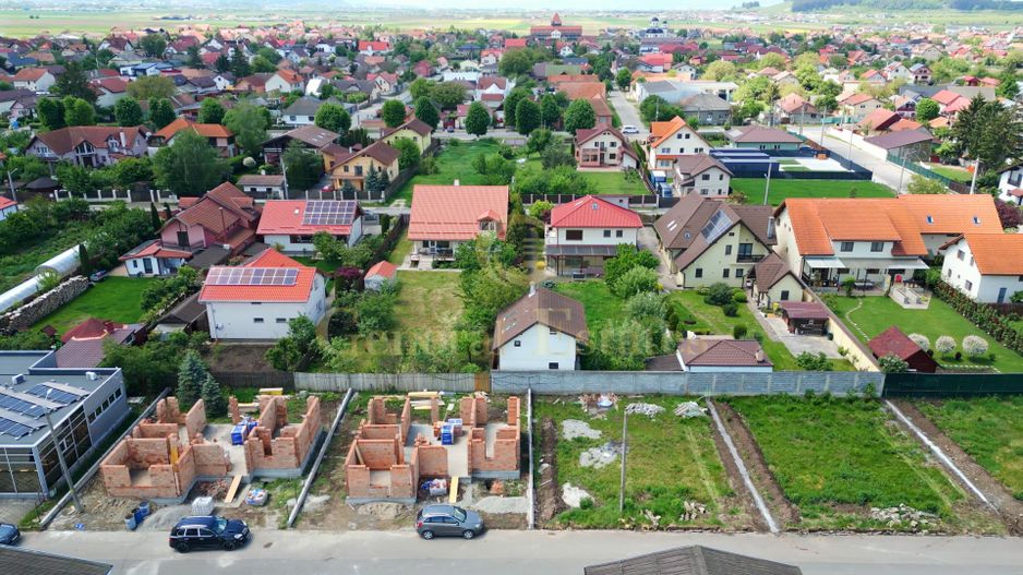 Casă individuală cu 3 camere de vânzare în Hărman - Poză 9