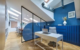 Birou amenajat | Mobilat si utilat | Cladire consolidata si renovata - Poză 13