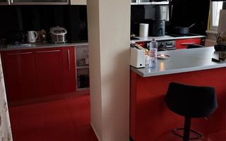 URGENT!, proprietate in vila, GARAJ, FARA RISC SEISMIC, NEGOCIABIL - Poză 1